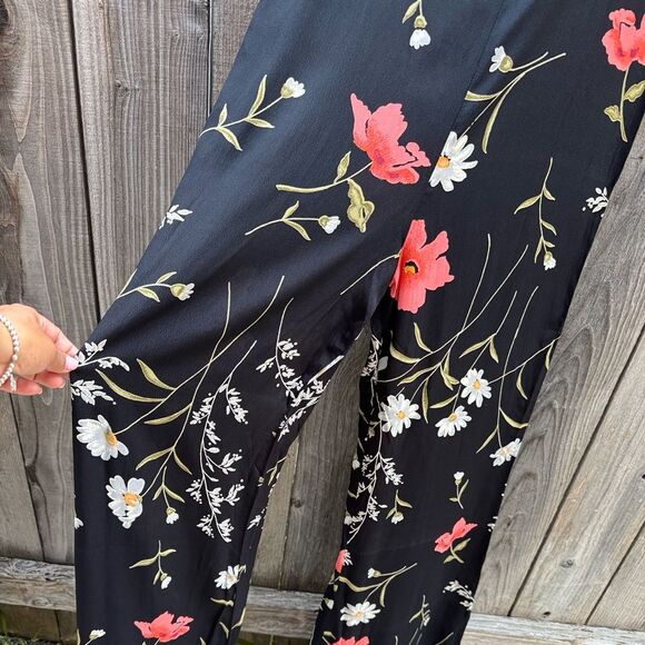 FLYNN SKYE BARDOT JUMPSUIT - TINY GATHERS FLORAL SIZE LARGE - Picture 6 of 9